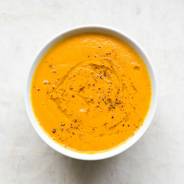 Stovetop: Creamy Carrot, Ginger & Turmeric Soup