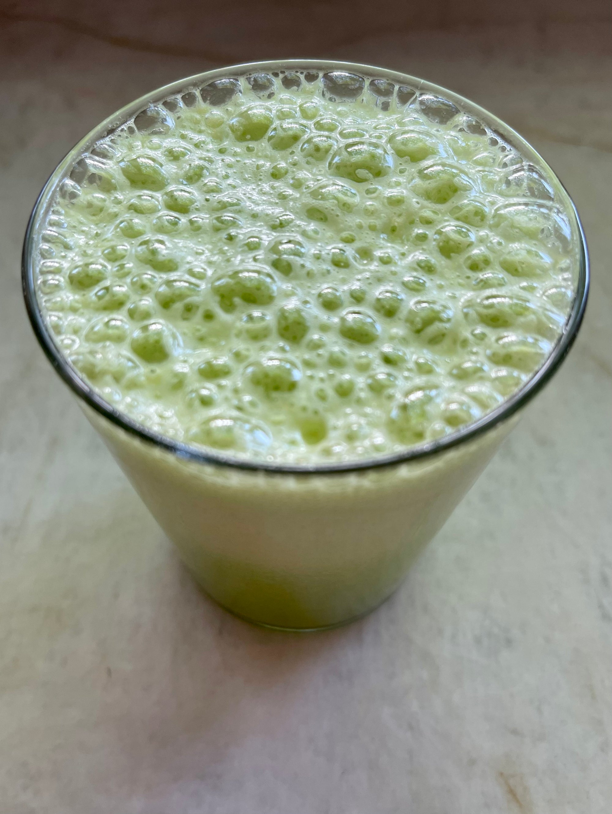 Blender: Green Juice Smoothie & New Year's Resolutions